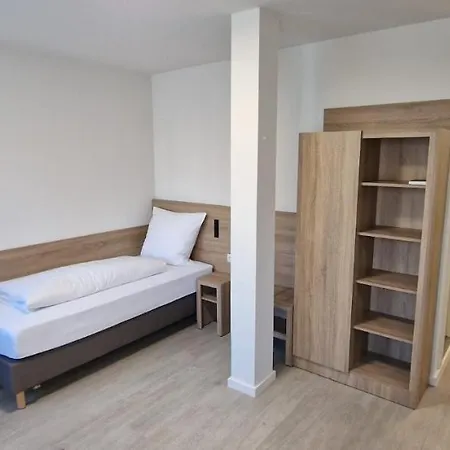 Hotel Ladage *
