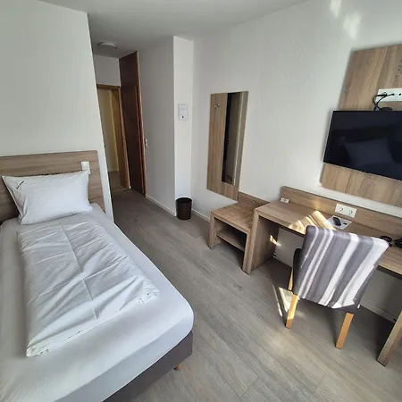 Ladage Hotel